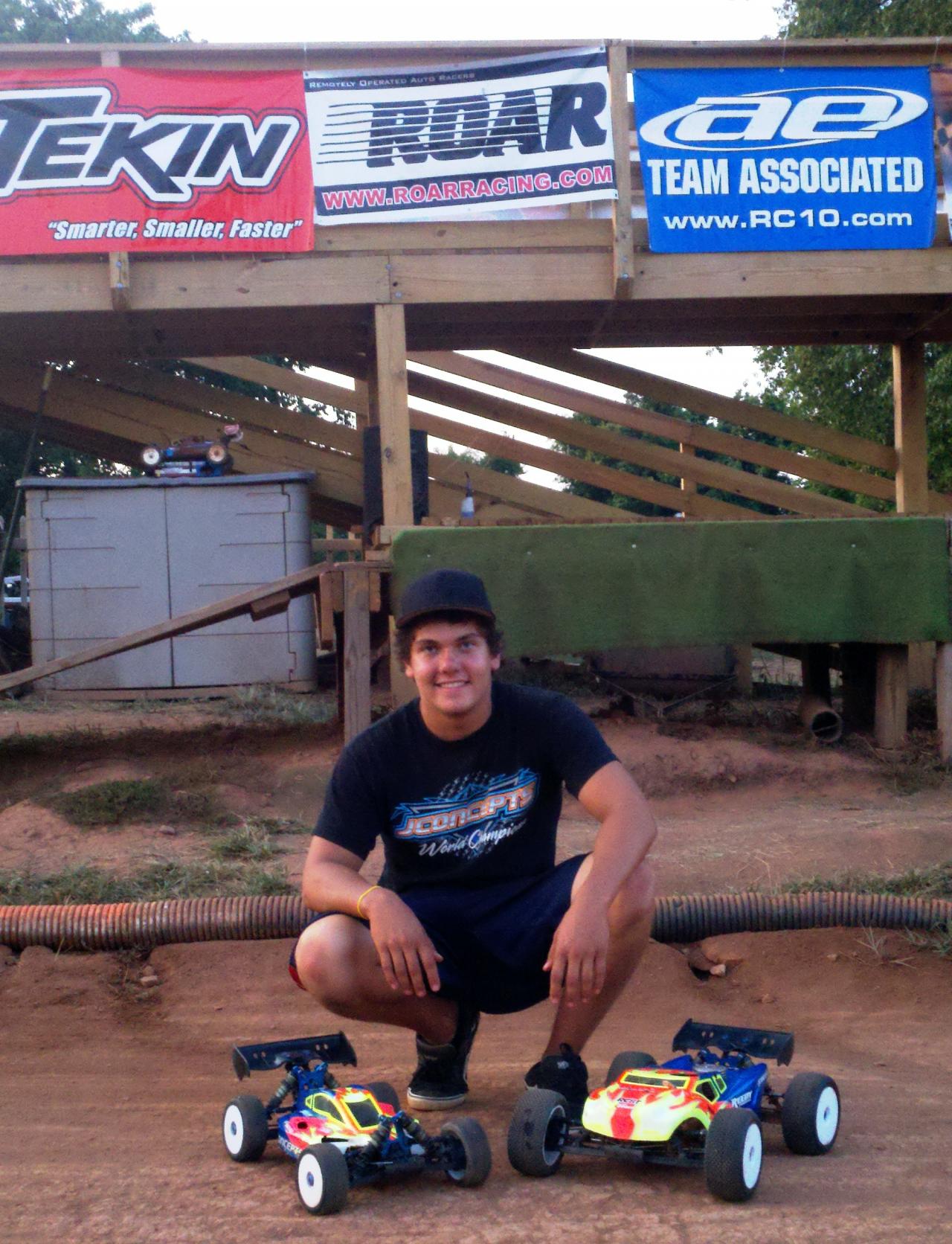 Andy Castellini TQs and wins Electric Buggy and Nitro Truggy ...